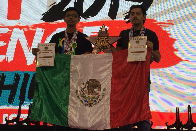 Estudiantes mexicanos ganan cinco medallas en competencia de robótica en China