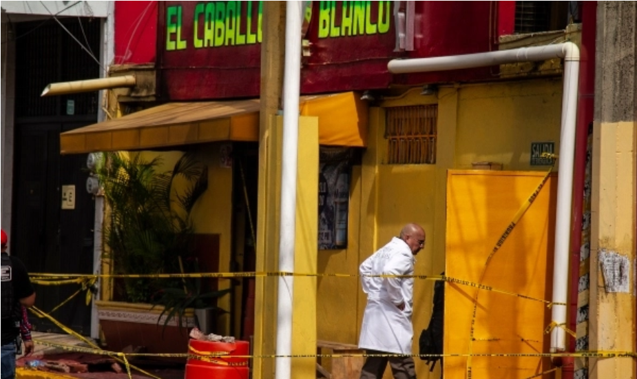 Incrementa a 30 los muertos tras ataque en bar de Coatzacoalcos