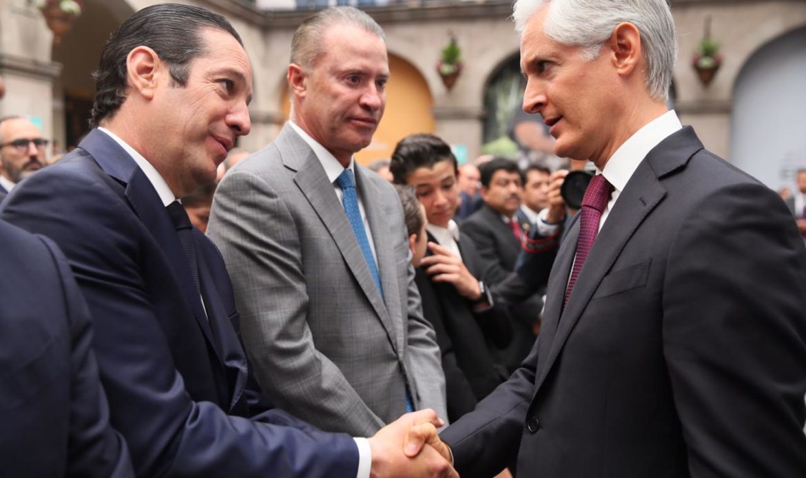 Asiste Gobernador a Segundo Informe de su homólogo del Estado de México