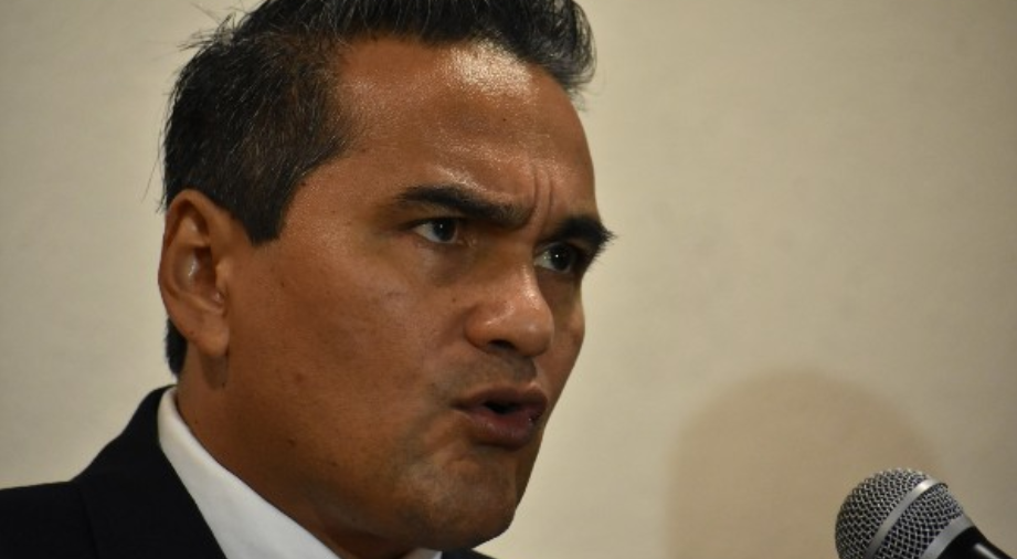 Contra suspensión de Winckler suman 17 diputados en Veracruz 
