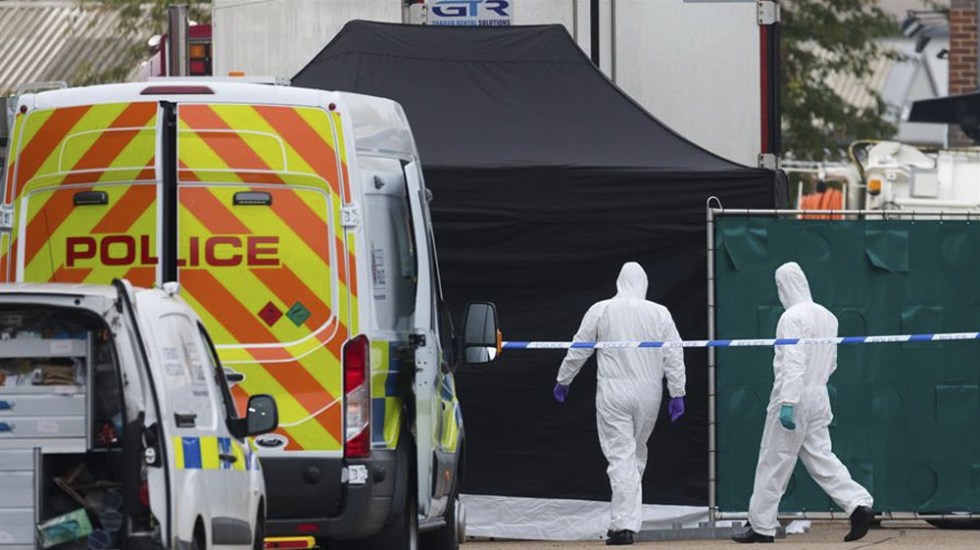 Encuentra Policía británica 39 cadáveres 
