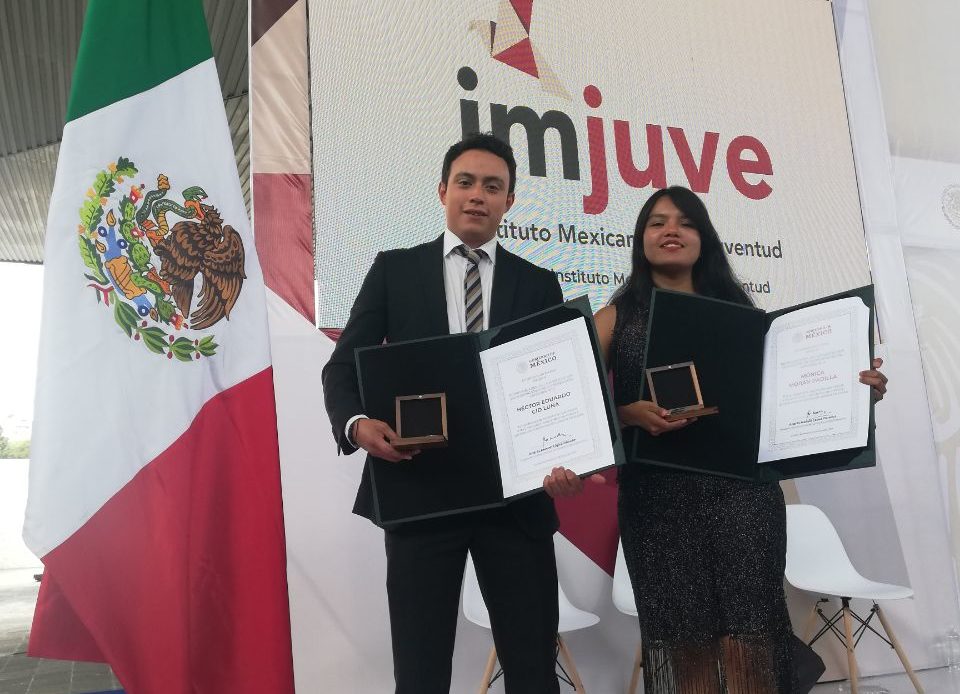 Dos  jóvenes queretanos fueron galardonados por el premio nacional de la juventud 2019