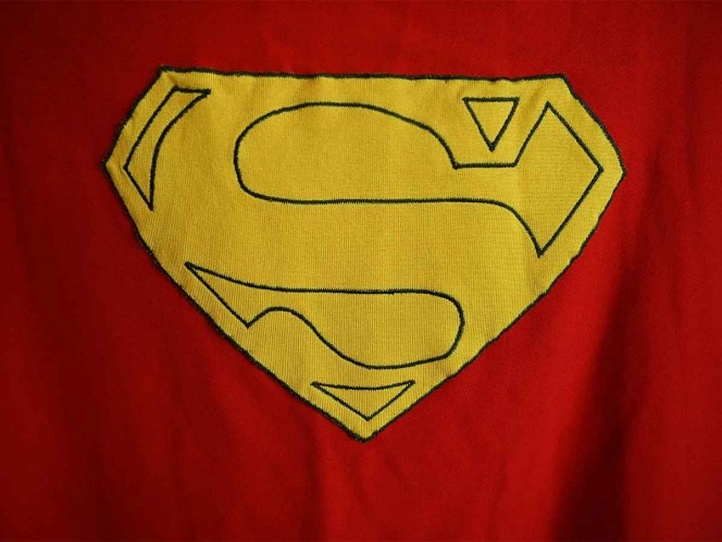 Subastan capa de Superman por casi 200 mil dólares