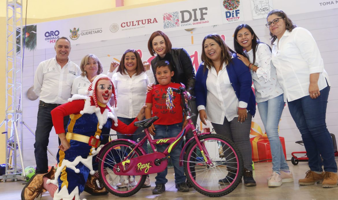 DIF Estatal celebró posadas navideñas en Peñamiller y Tolimán
