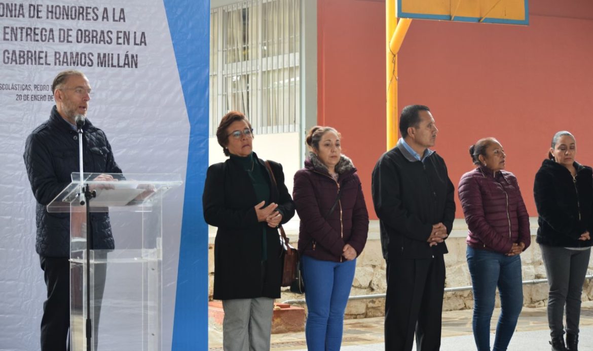Titular de SEDESU encabezó entrega de rehabilitación de primaria en Pedro Escobedo