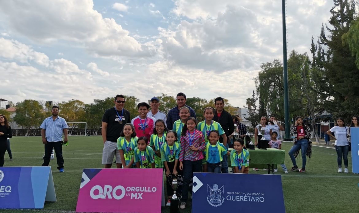 Premian a los campeones de la Liga de Fútbol Municipal GSI
