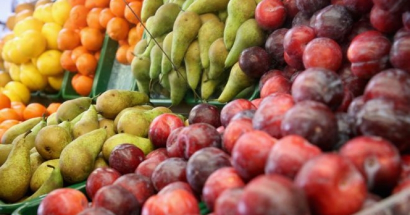 Qué beneficios se obtiene de las frutas durante el verano