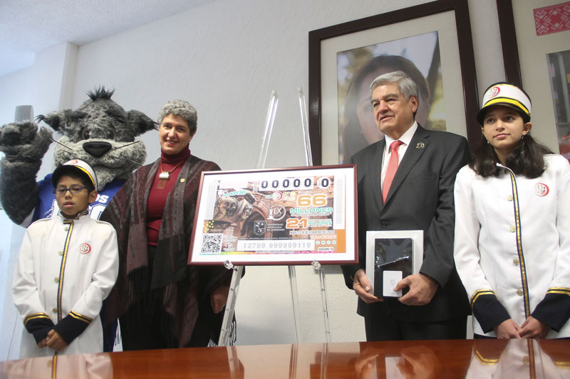 Presentan Boleto De Lotería Conmemorativo Del 60º Aniversario De Autonomía UAQ