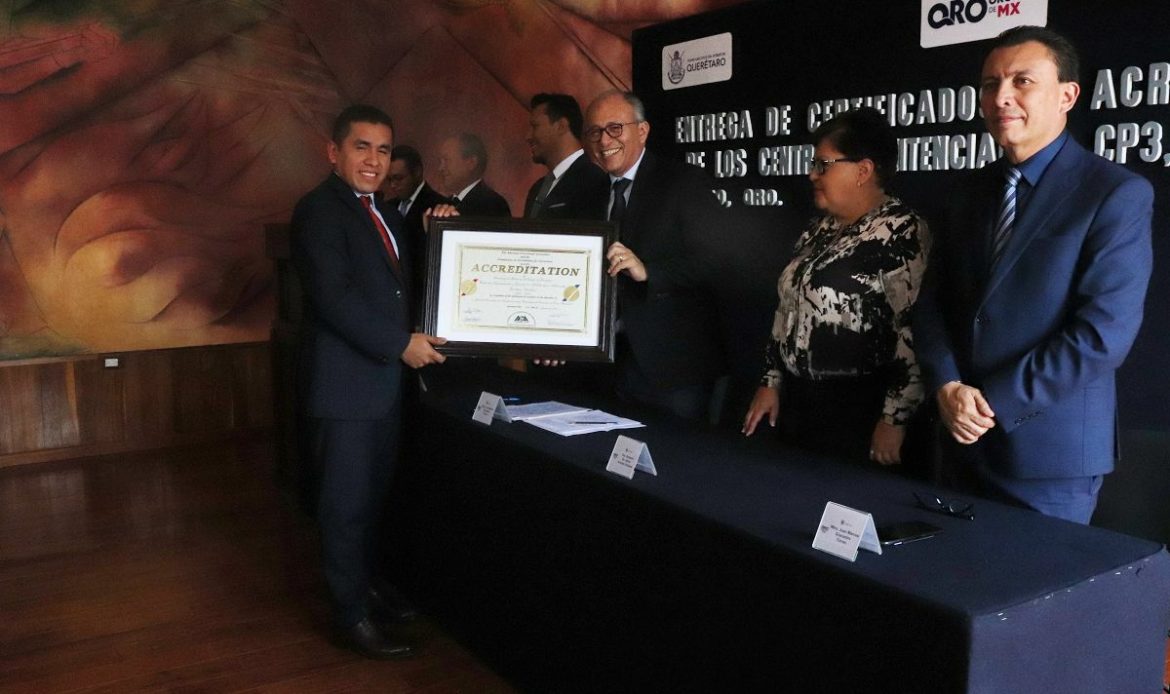 Entregan Certificaciones ACA a Centros Penitenciarios de Querétaro
