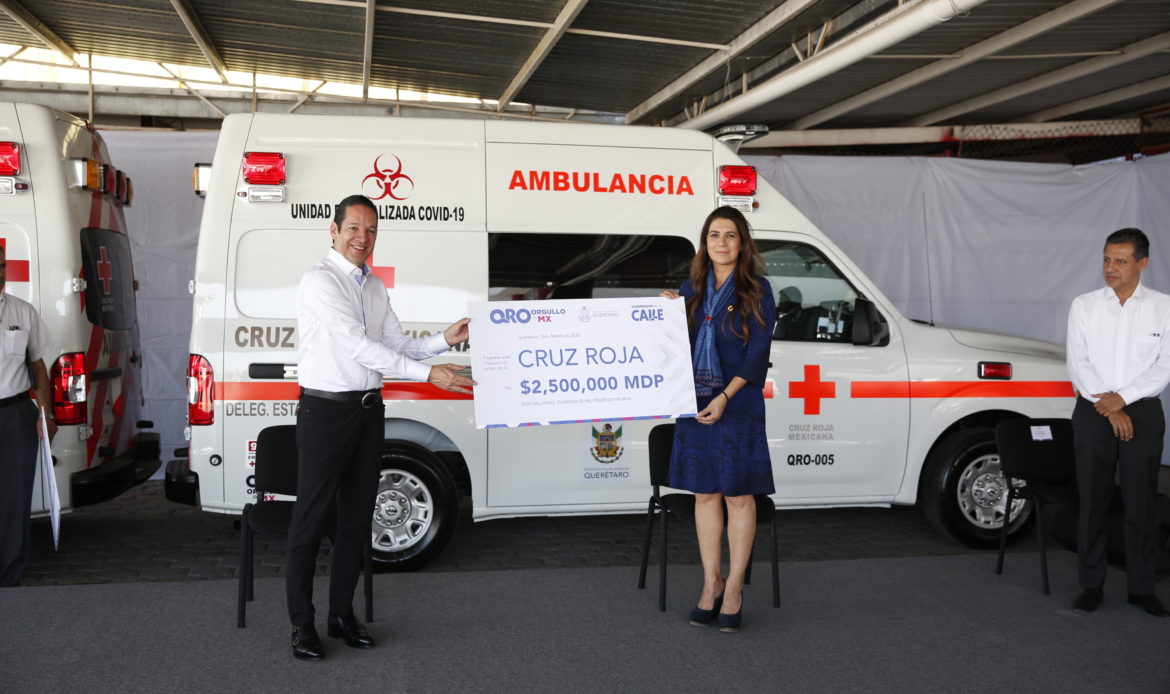 Encabeza Gobernador entrega de ambulancias a la Cruz Roja Mexicana Delegación Querétaro