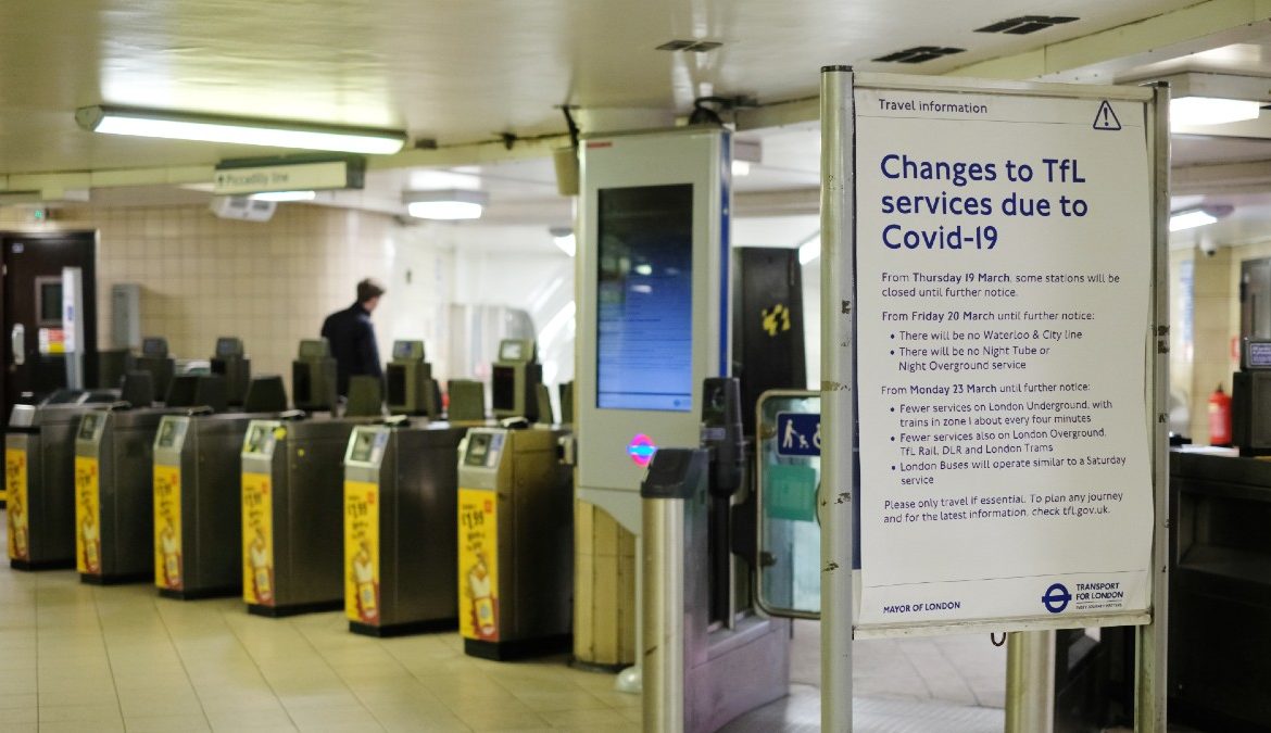 Cierra estaciones para evitar contagios de Covid-19 en Londres