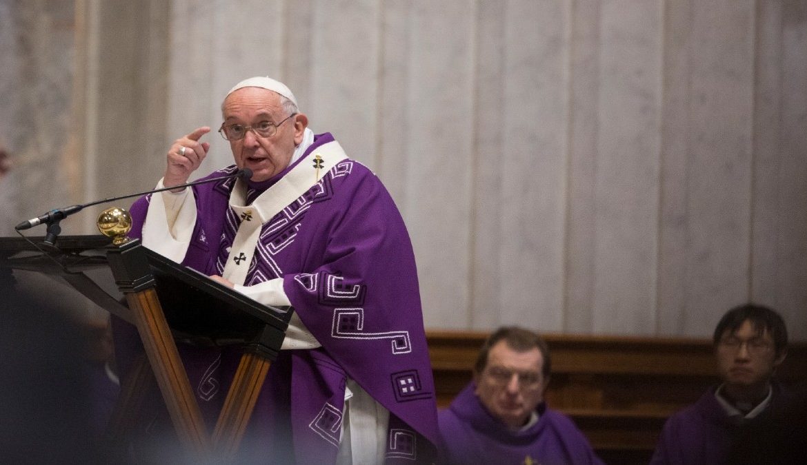 Por crisis de coronavirus Papa Francisco levanta oración 