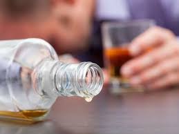 5 de cada 10 botellas de alcohol están adulteradas