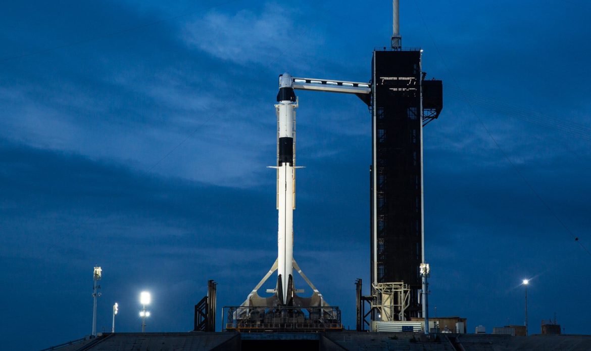 Posponen lanzamiento de misión de la NASA y SpaceX por mal clima