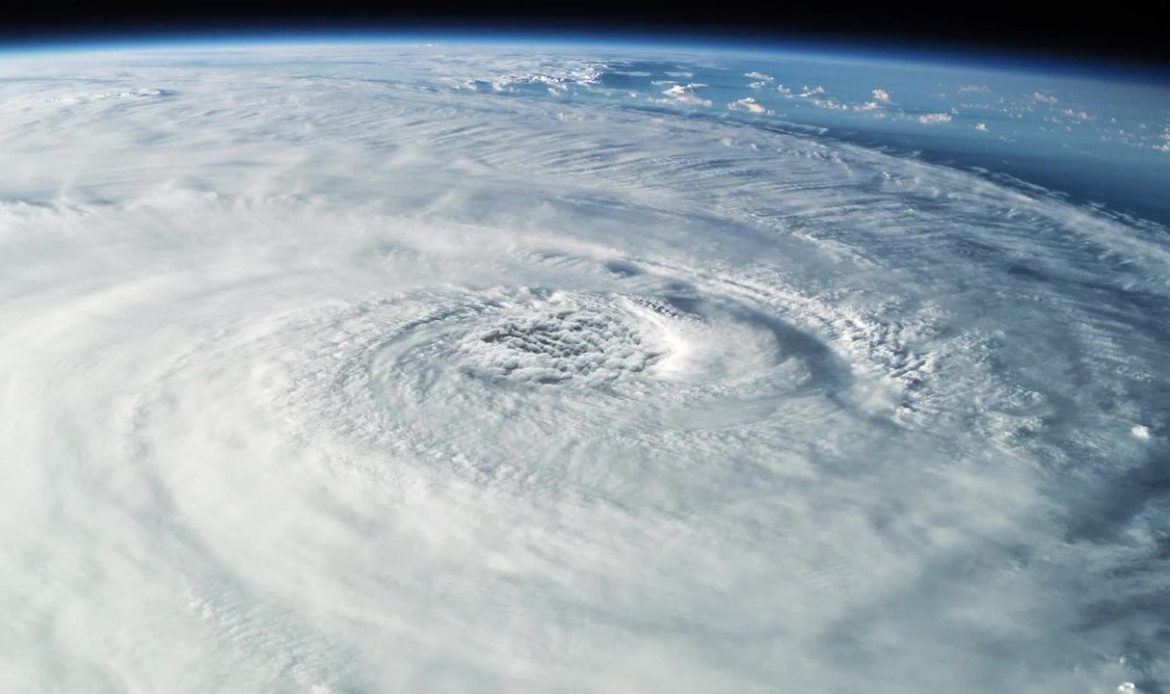 Seis huracanes podrías llegar a México 