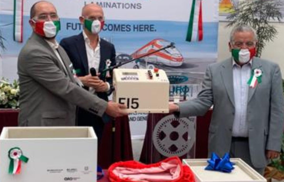 CIDESI recibe prototipo de ventilador desarrollado por Ferrari