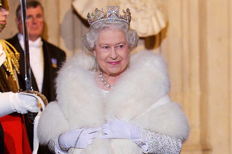 Celebra 67 años en el trono la Reina Isabel 