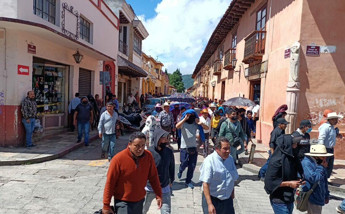 Exigen en San Cristóbal construcción de mercado de artesanías