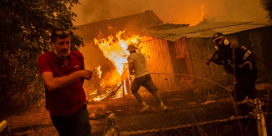 Los bomberos libran en Grecia séptimo día de batalla contra el fuego
