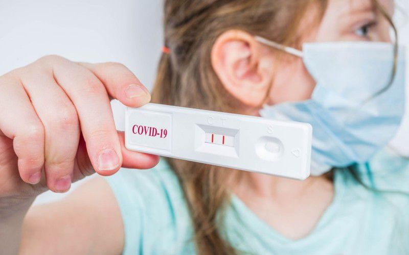 Van por vacuna contra COVID-19 para menores desde los 5 años