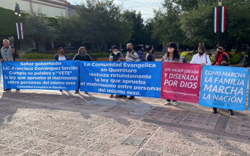 Evangélicos piden a Pancho vetar ley que permitiría el matrimonio igualitario en Querétaro