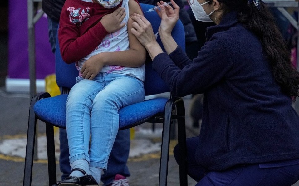 Juzgado ordena vacunar contra covid a todos los menores de edad de México