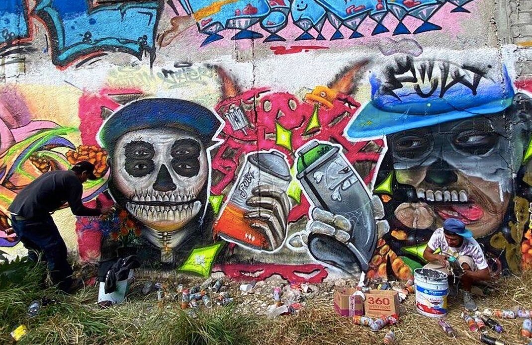 Artistas urbanos inmortalizan el Día de Muertos en las colonias de Querétaro