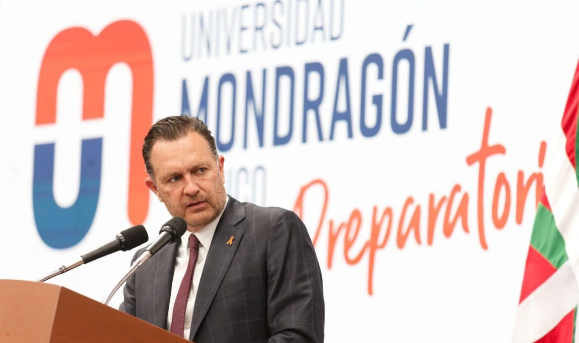 Encabeza Gobernador lanzamiento de la Preparatoria Universidad Mondragón México