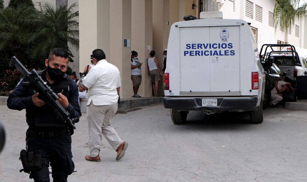 Dos muertos tras la irrupción de un comando armado en un hotel de la Riviera Maya