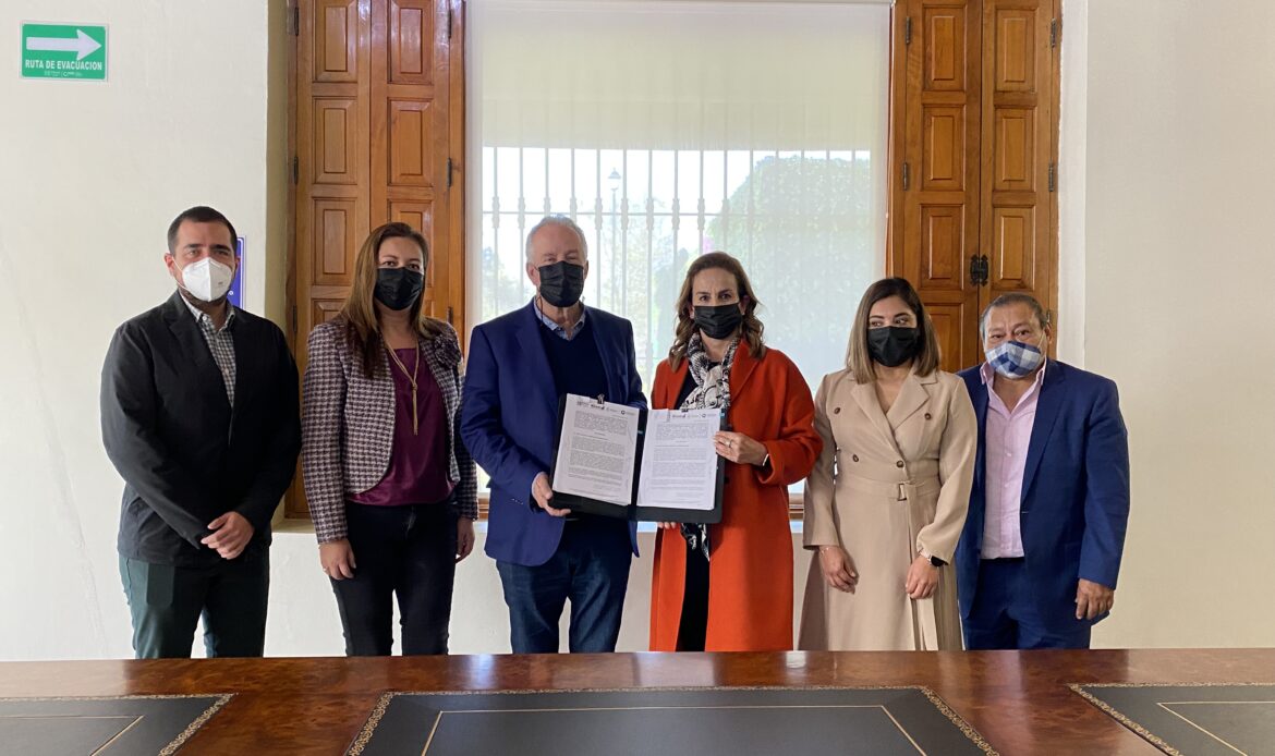 Firma IVEQ convenio de colaboración con el municipio de El Marqués