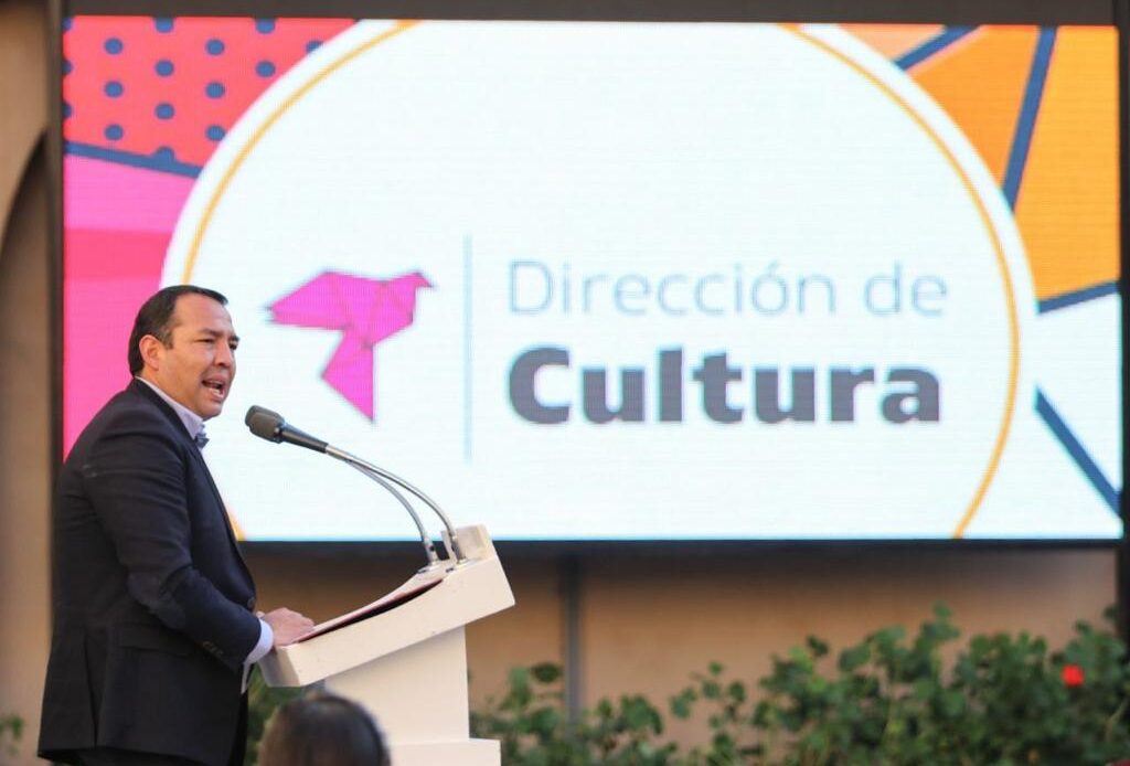 Presenta Roberto Cabrera la Dirección de Cultura