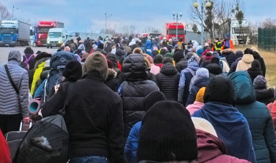 Cifra de refugiados de Ucrania ya supera los dos millones: ONU