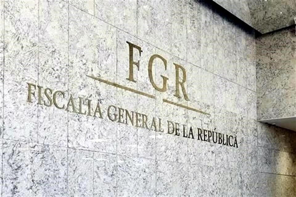 FGR entrega en extradición a tres personas requeridas por autoridades de los EUA