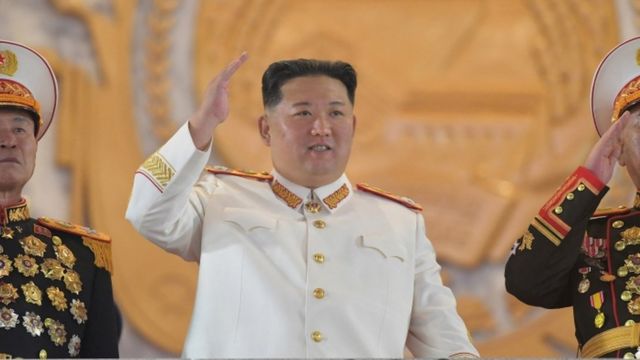 Kim Jong-un pide preparar a Norcorea para «prevenir y contener» ataques atómicos