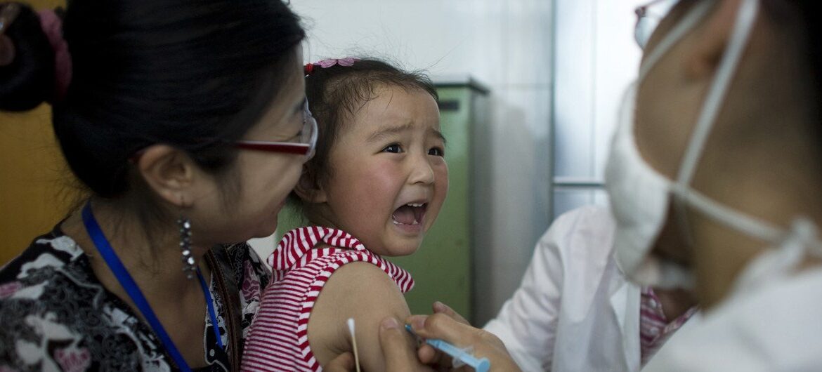 La OMS continúa investigando la causa de los casos de hepatitis aguda en niños