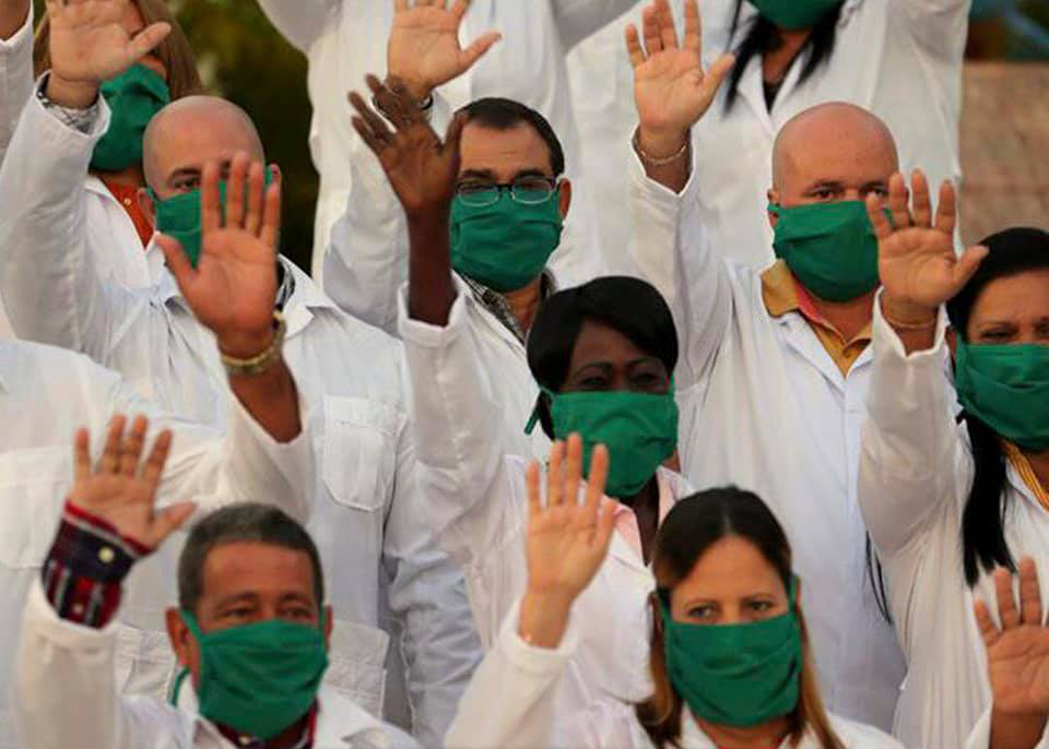 Presentan plan para frenar “separación forzosa” de médicos cubanos exiliados