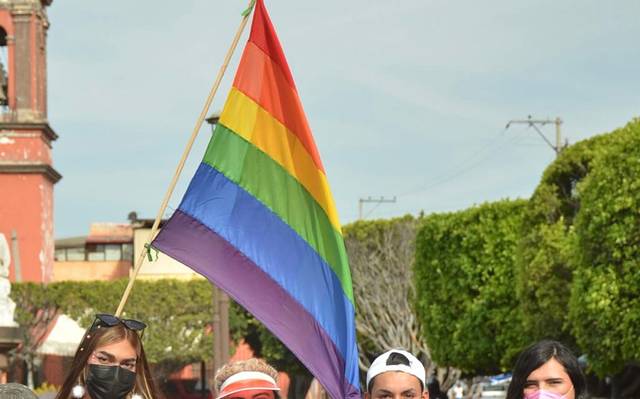 Pondrán banderas LGTB en jardín Independencia