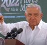 López Obrador evade críticas por contratar a médicos cubanos 