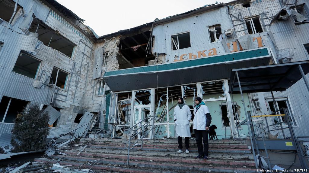 La Asamblea Mundial de la Salud condena los ataques de Rusia a centros médicos en Ucrania
