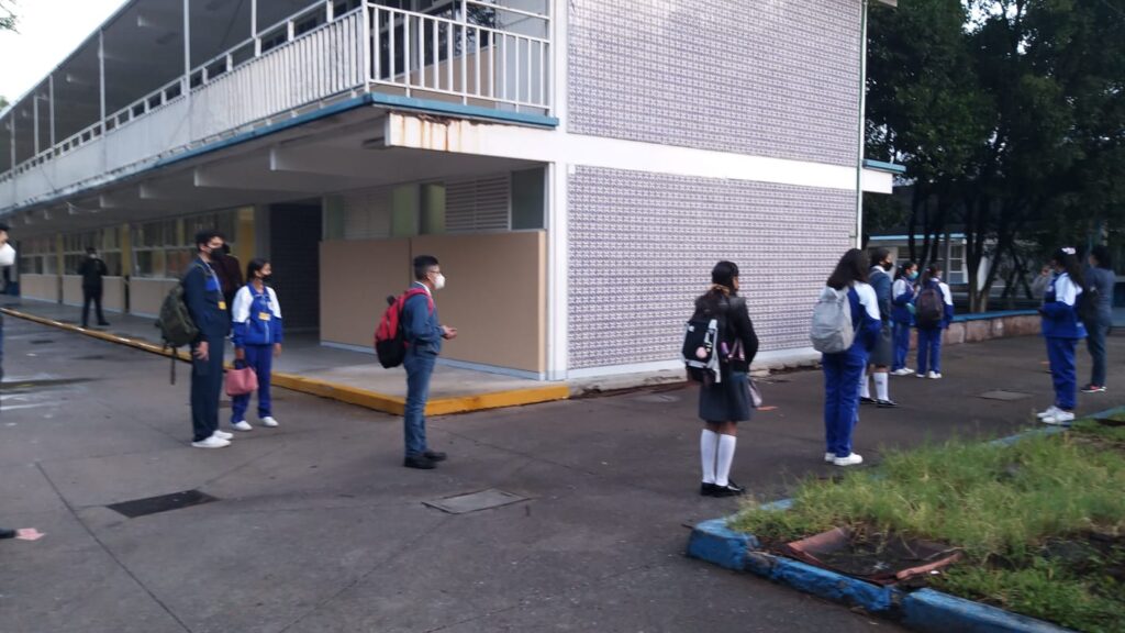 Querétaro tiene 13 brotes escolares activos de COVID-19
