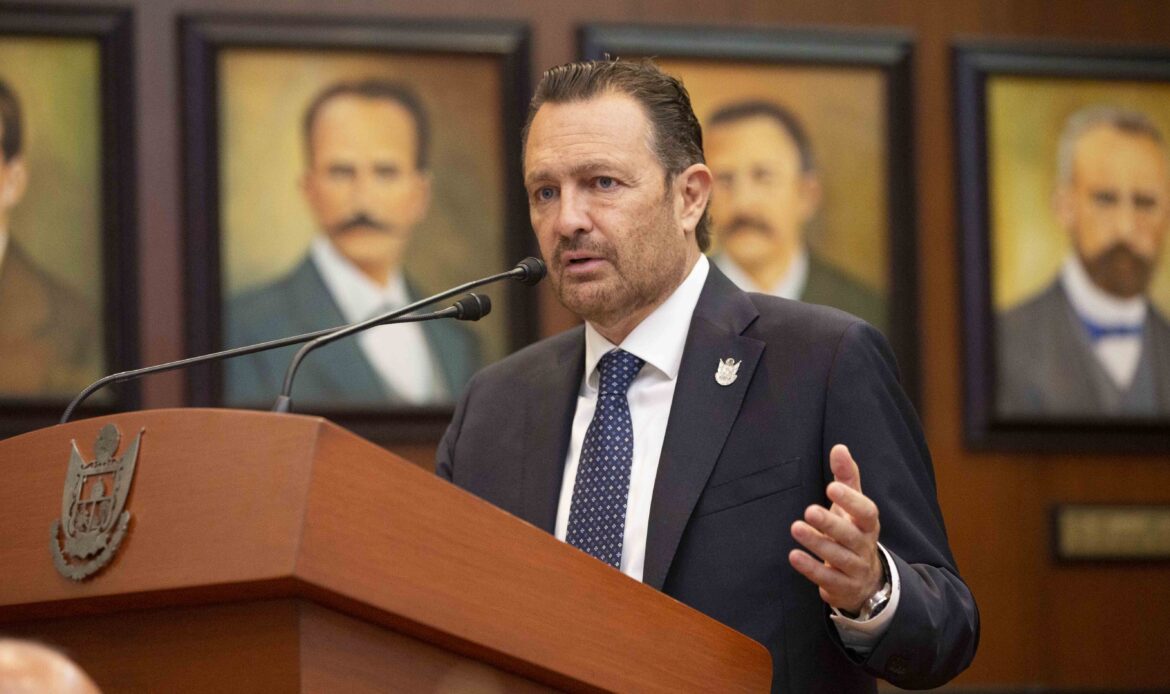Preside gobernador toma de protesta del Consejo de Valuadores del Estado de Querétaro