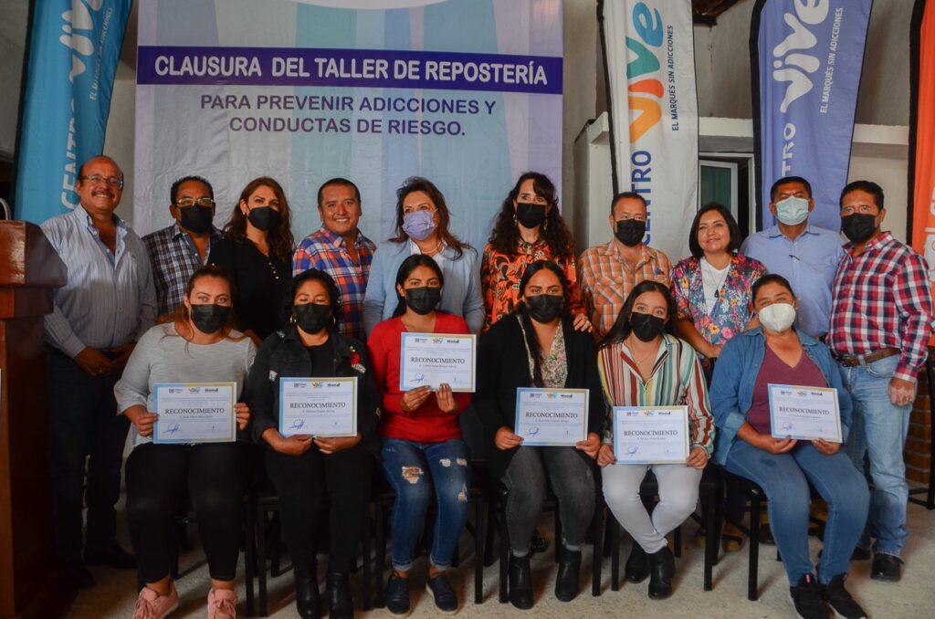 42 mujeres concluyen Taller de Repostería que organiza el Centro Vive
