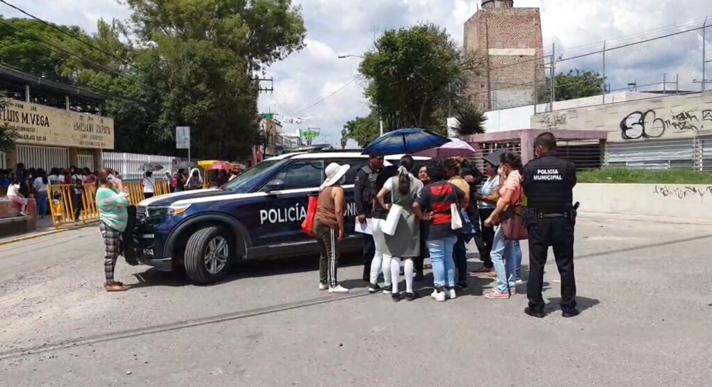 Piden reforzar seguridad en primaria de Santa Rosa Jauregui