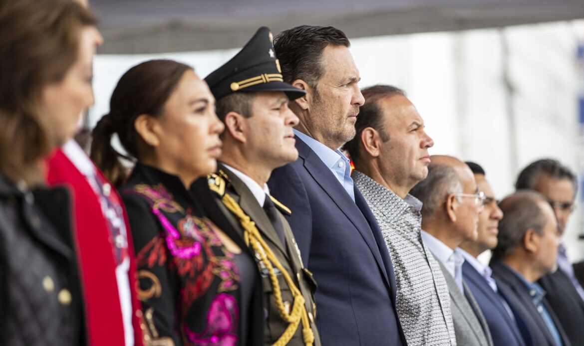 Preside gobernador el desfile cívico del CCXII Aniversario del inicio de la lucha de Independencia de México