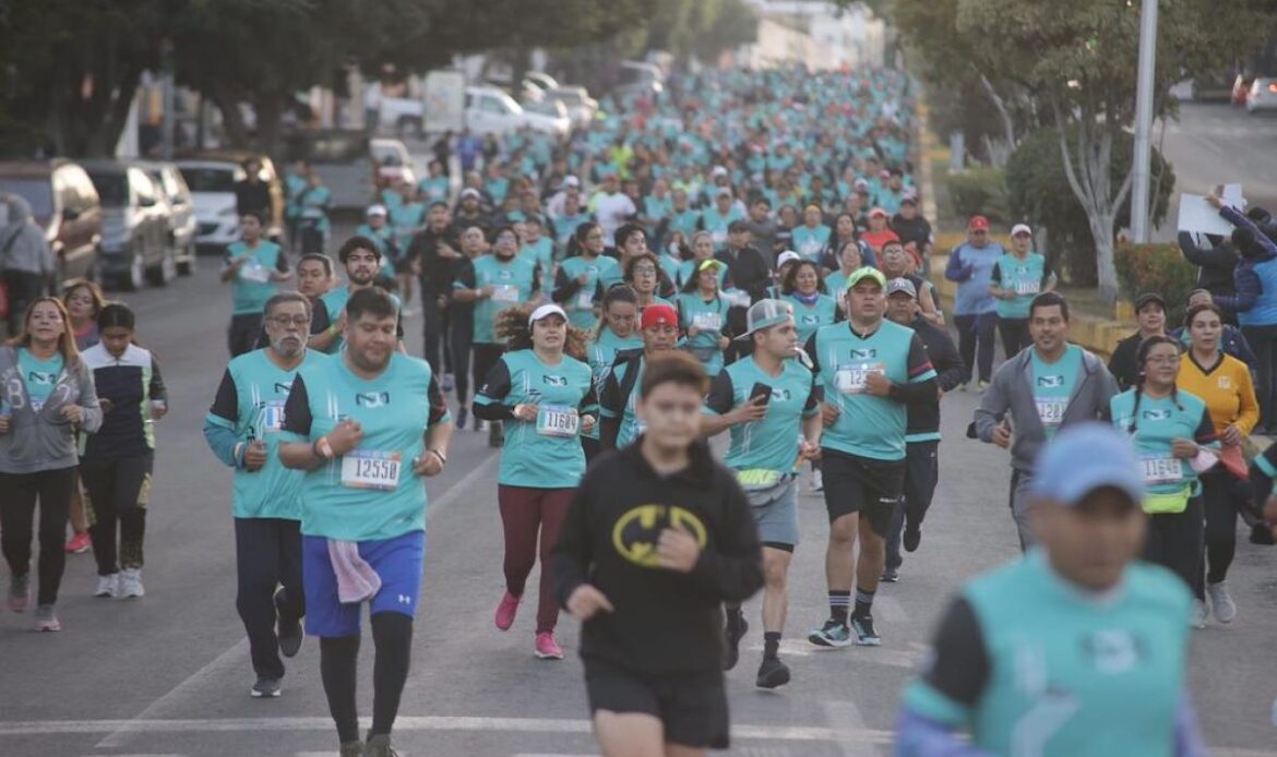 Más de 16 mil corredores invaden las calles con el Querétaro Maratón