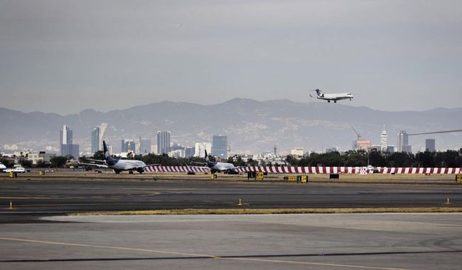 México recibe más de 20 millones de turistas internacionales vía aérea en 2022