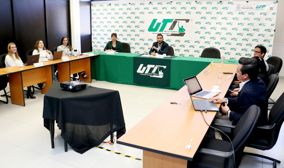 Se reúnen en la UTC vinculadores de Universidades Públicas de Querétaro