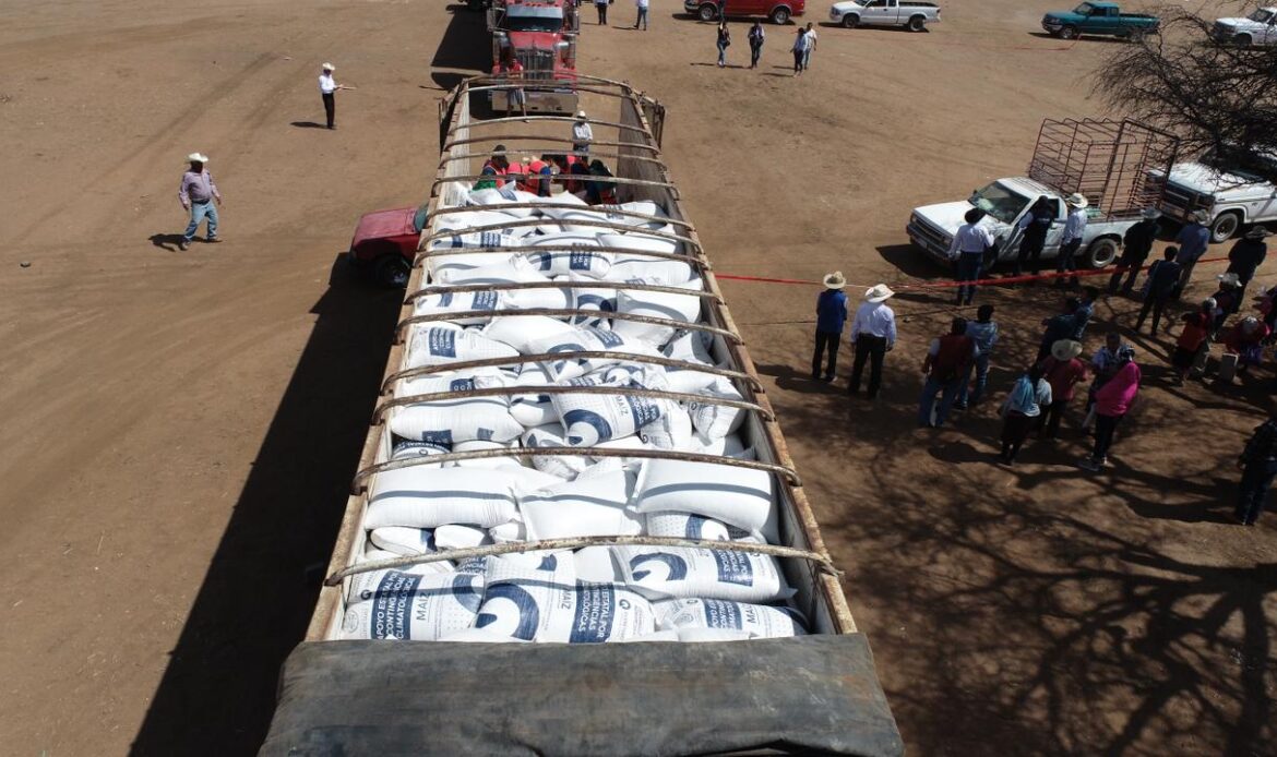 Entrega SEDEA 100 toneladas de apoyo emergente en Ezequiel Montes
