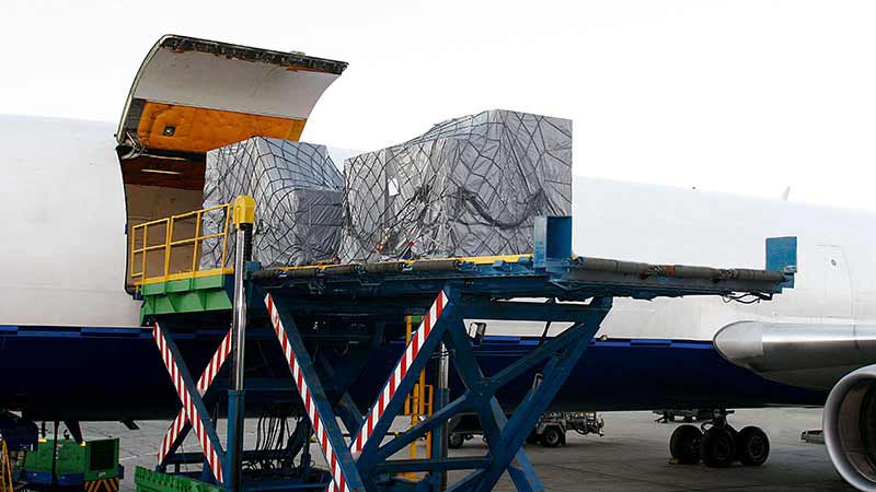 <strong>Aún hacen falta 35 acuerdos para migrar la carga aérea al AIFA</strong>