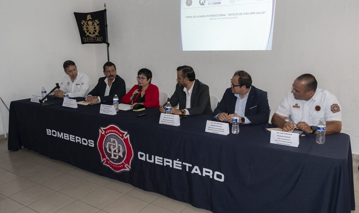 Firman autoridades Alianza en Promoción de la Salud con Bomberos de Querétaro